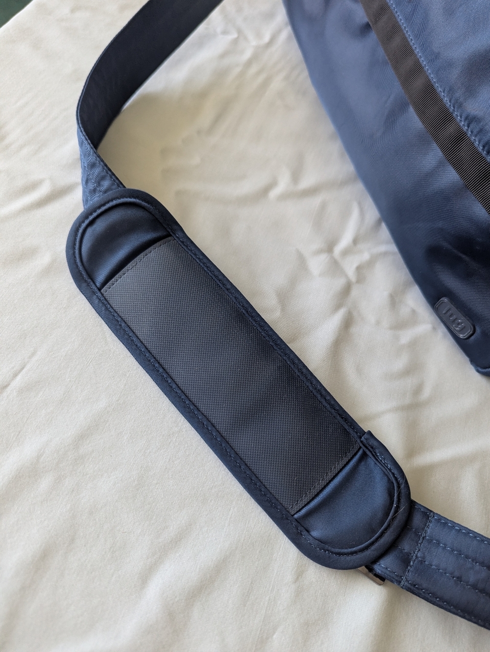 Lug Steamboat 3-in-1 Weekender Bag In Navy Blue - Picture 7 of 15